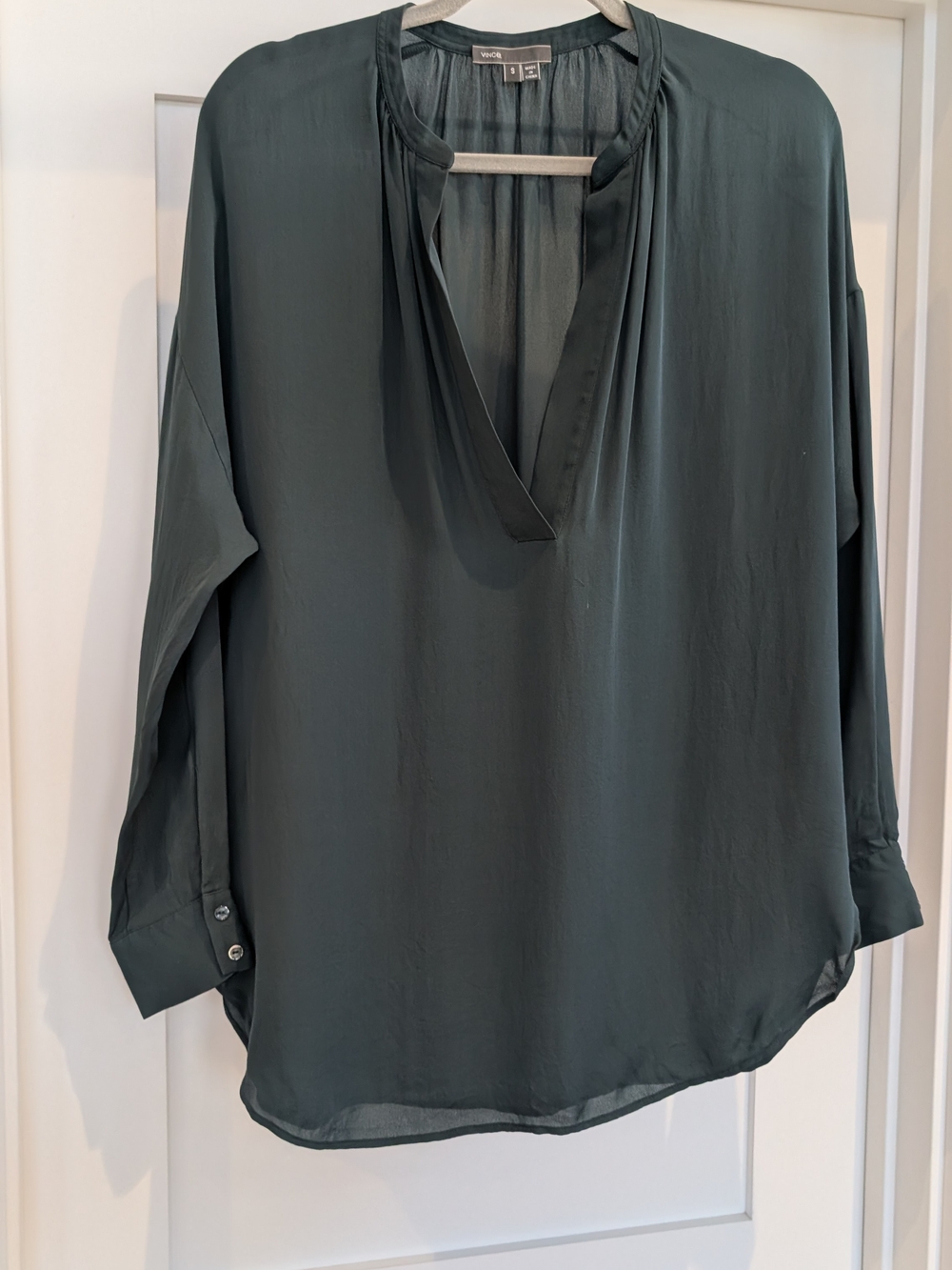 Vince Deep Green V-Neck Long Sleeve Blouse Silk